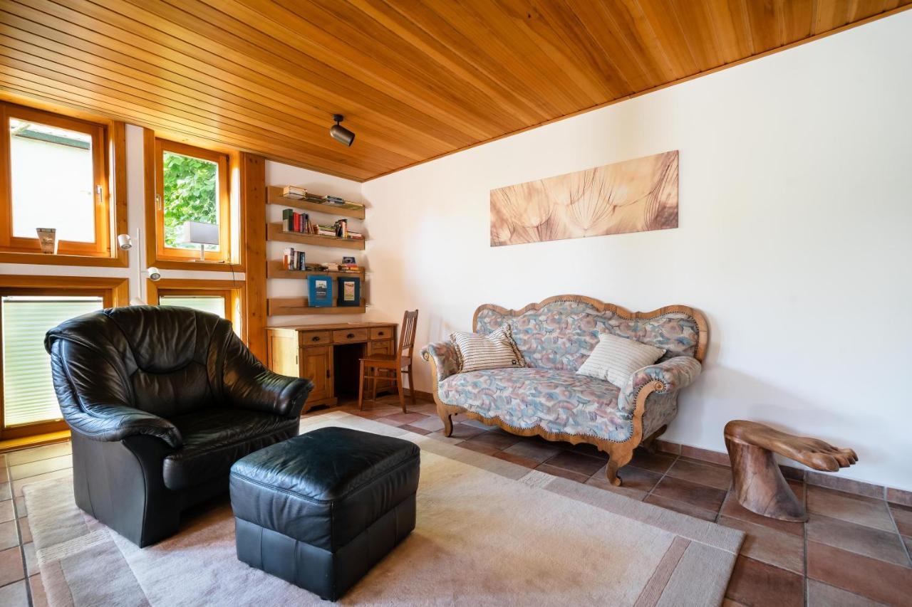 Ferienhaus Burgblick Munzenberg ภายนอก รูปภาพ